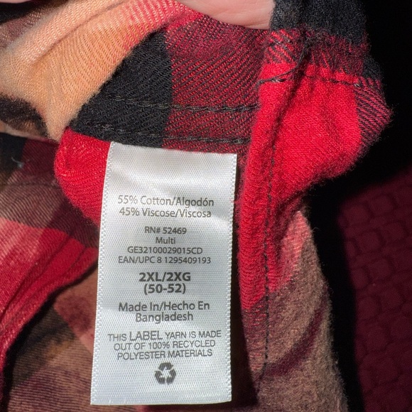 Blleached Red Plaid Button-Up Flannel with Sequin Reindeer, Size 2X - Picture 10 of 13